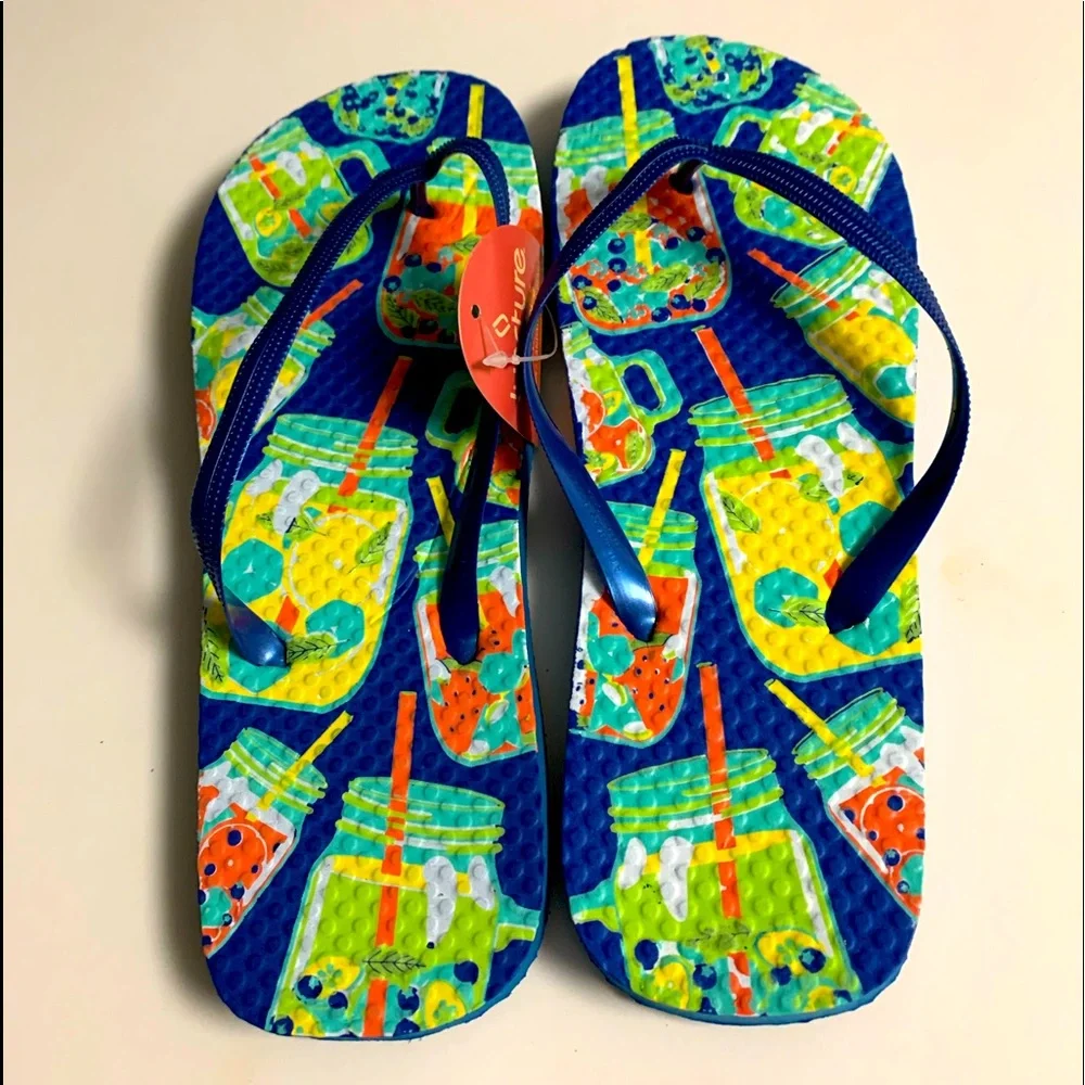 Womens flip flops sz 7, 8.  Summer fun is right around the corner. - Picture 3 of 4